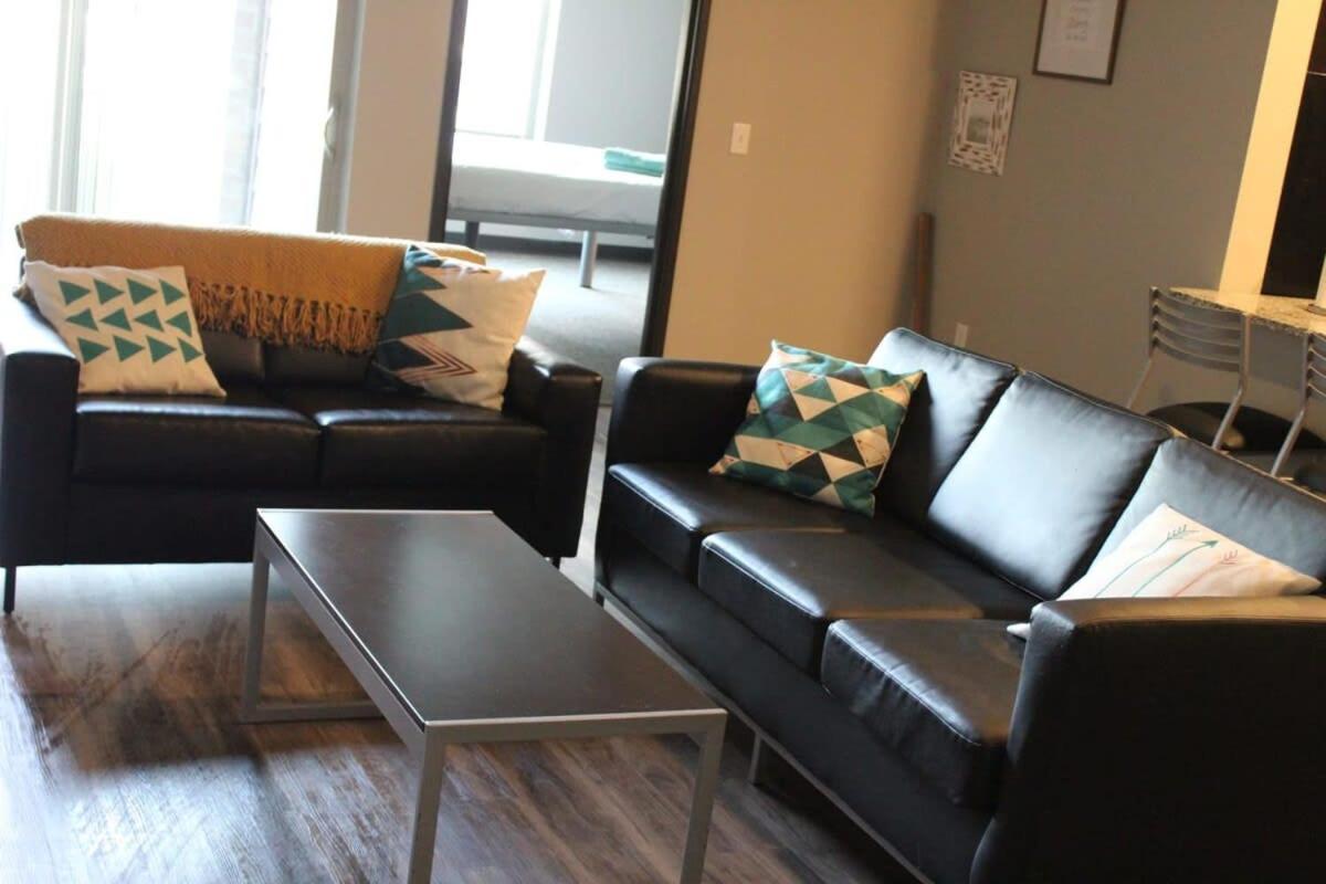 Spacious 2Br Suite Plus Patio Near Iowa State 에임스 외부 사진